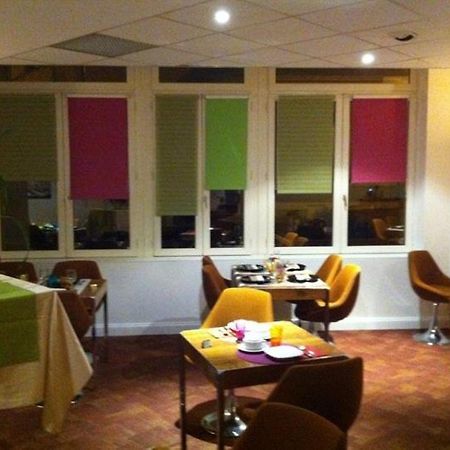 Logis Hotel De France Restaurant Le Lucullus Montmorillon Eksteriør billede