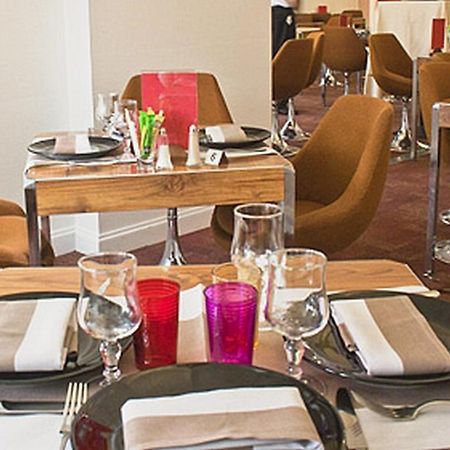 Logis Hotel De France Restaurant Le Lucullus Montmorillon Eksteriør billede