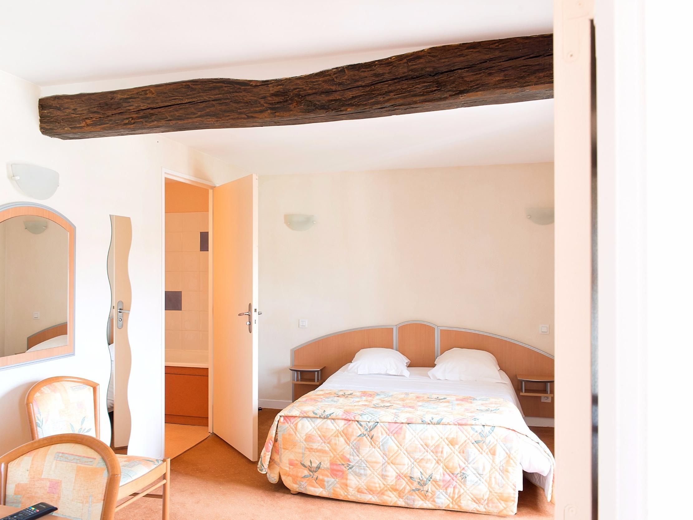 Logis Hotel De France Restaurant Le Lucullus Montmorillon Eksteriør billede