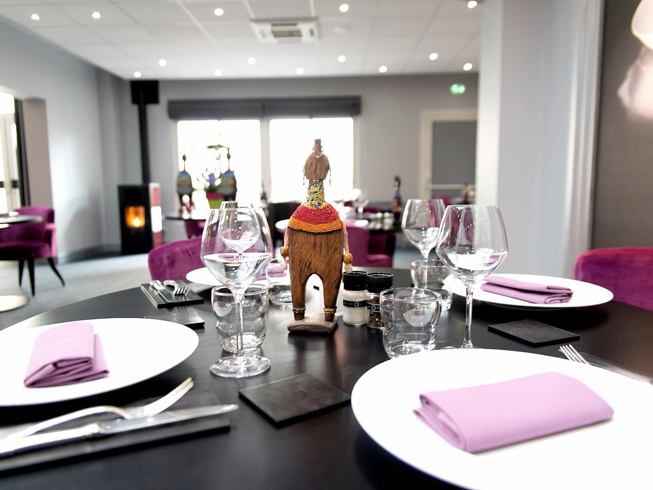 Logis Hotel De France Restaurant Le Lucullus Montmorillon Eksteriør billede