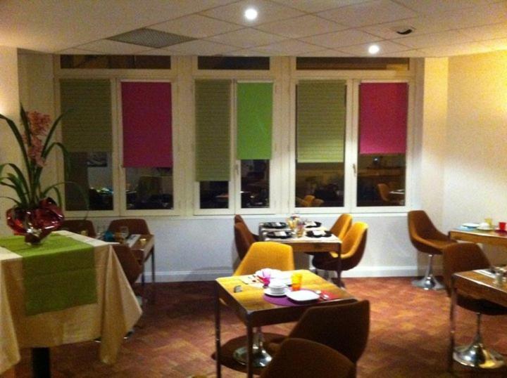 Logis Hotel De France Restaurant Le Lucullus Montmorillon Eksteriør billede