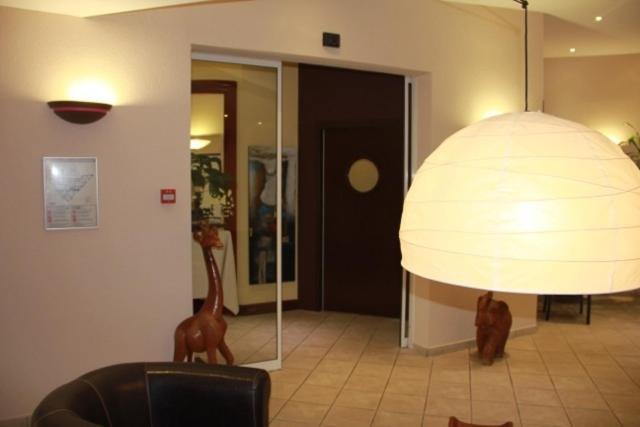 Logis Hotel De France Restaurant Le Lucullus Montmorillon Eksteriør billede