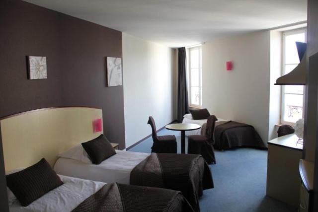 Logis Hotel De France Restaurant Le Lucullus Montmorillon Værelse billede
