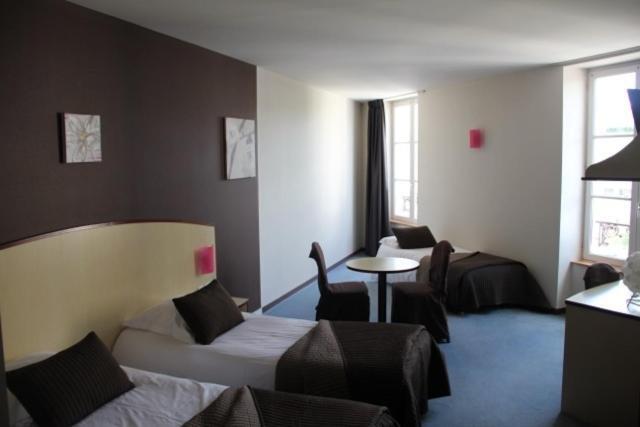 Logis Hotel De France Restaurant Le Lucullus Montmorillon Værelse billede
